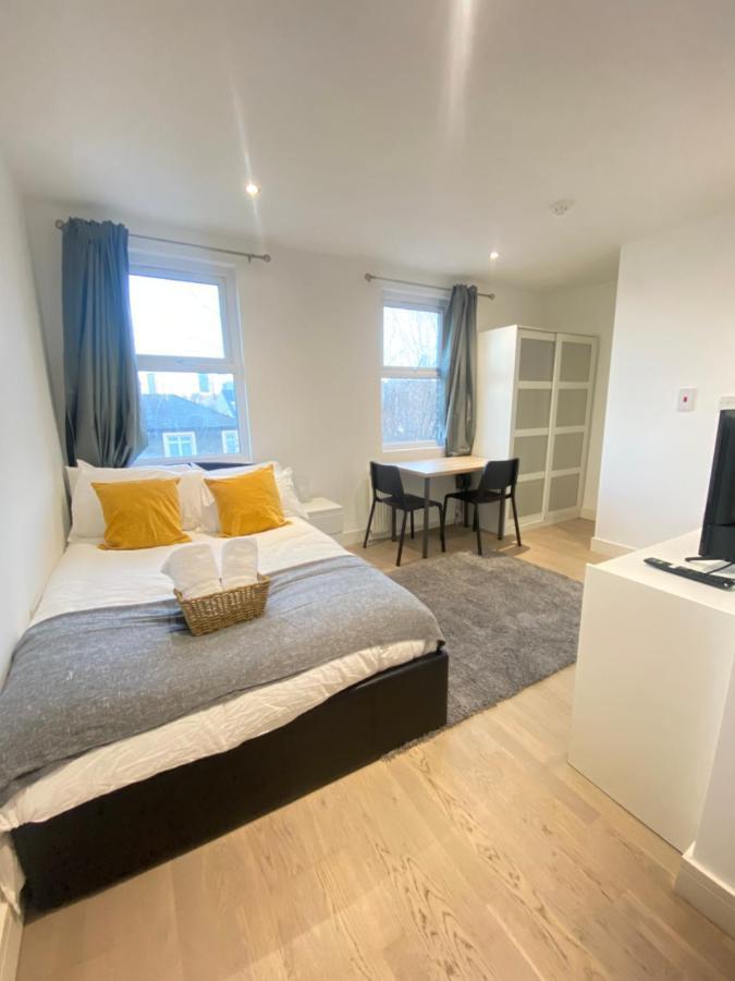 Cozy En-Suite Near Stratford London Exterior photo