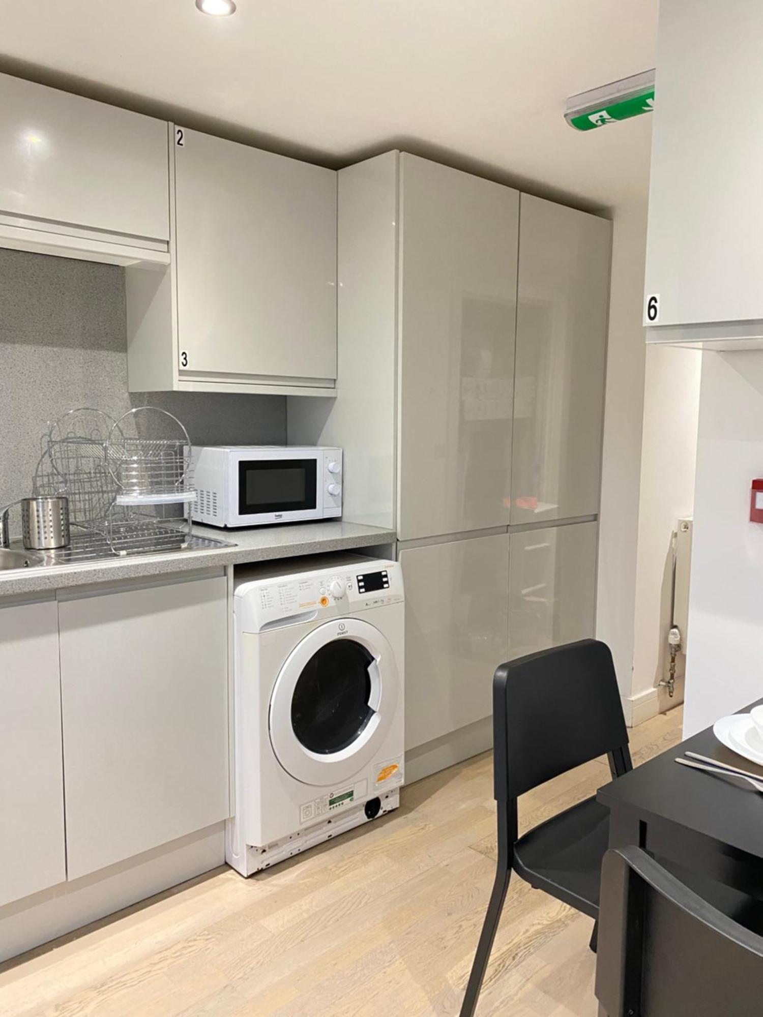 Cozy En-Suite Near Stratford London Exterior photo